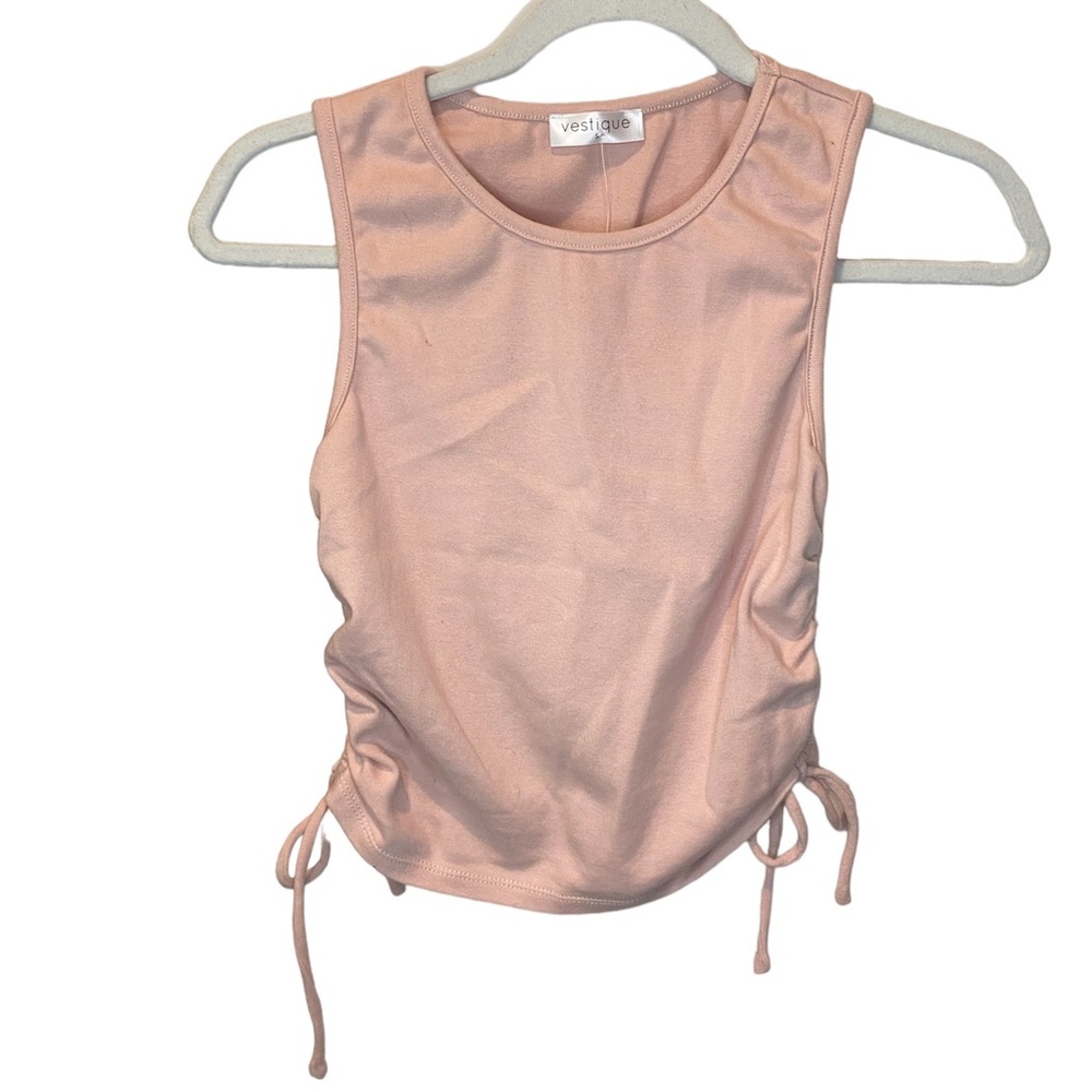 NWT Vestique Strawberry Refresher Top